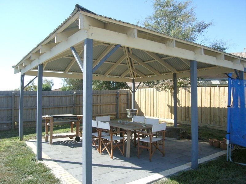 18 RALRON COURT, Pakenham VIC 3810