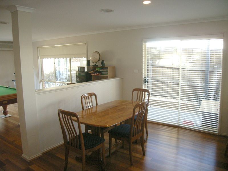 18 RALRON COURT, Pakenham VIC 3810