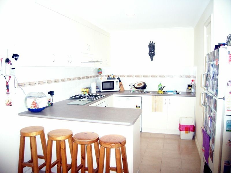 8/12 Renlik Court, Pakenham VIC 3810