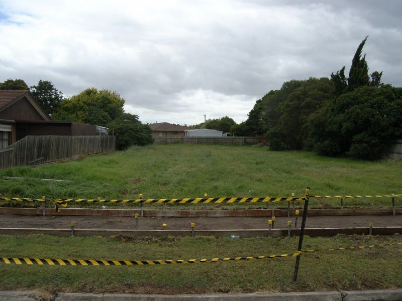 7 Savage Street, Pakenham VIC 3810