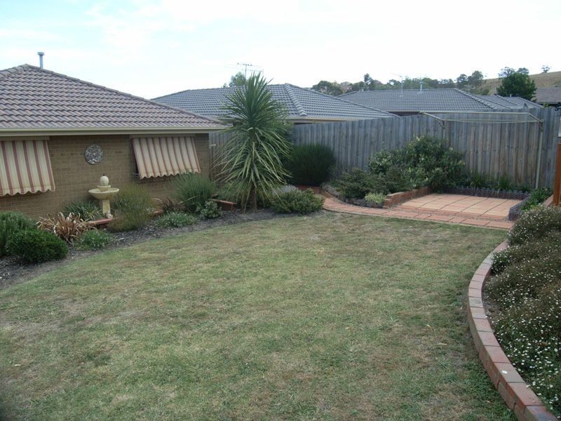 8 Donday Court, Pakenham VIC 3810