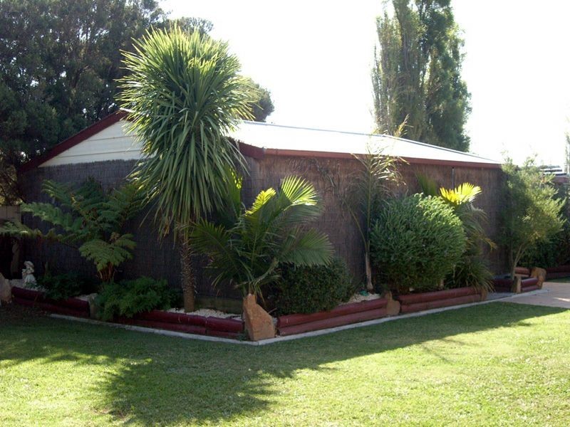 11 Cyprus Place, Pakenham VIC 3810