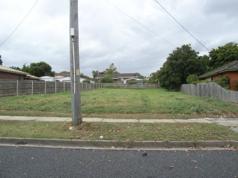28 Princes Highway, Pakenham VIC 3810