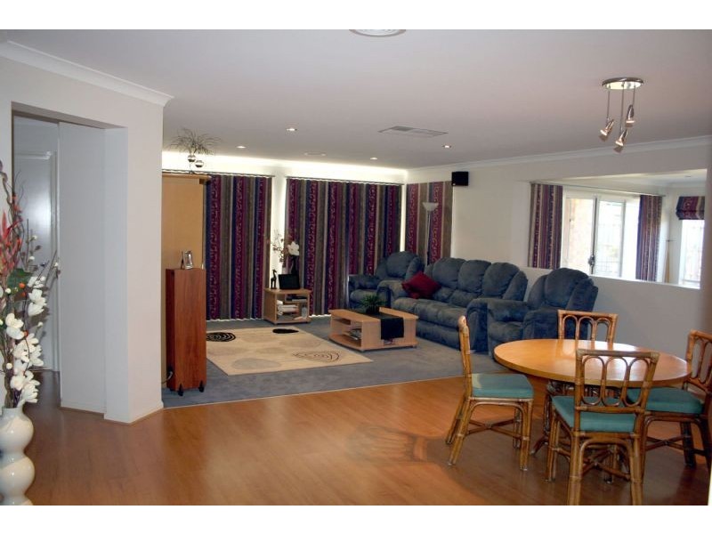 14 Malouf Court, Pakenham VIC 3810