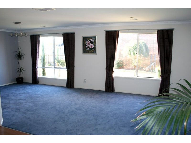 14 Malouf Court, Pakenham VIC 3810