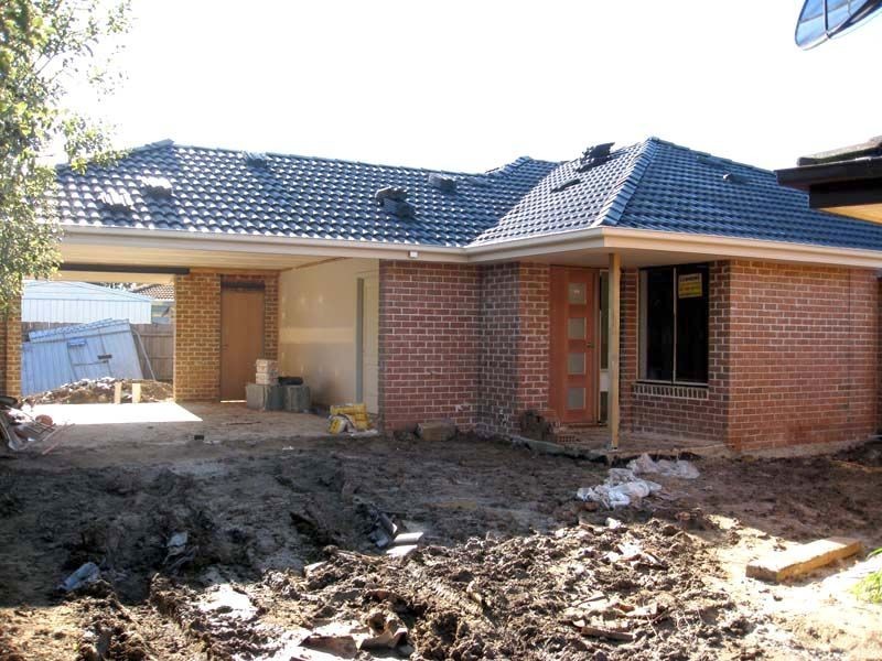 2/54 Cameron Way, Pakenham VIC 3810