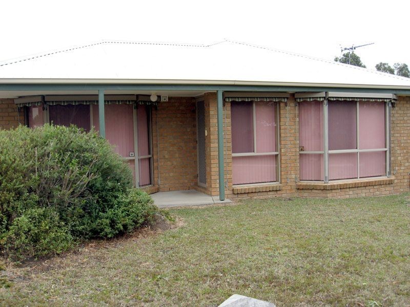 16 McMaster Court, Pakenham VIC 3810