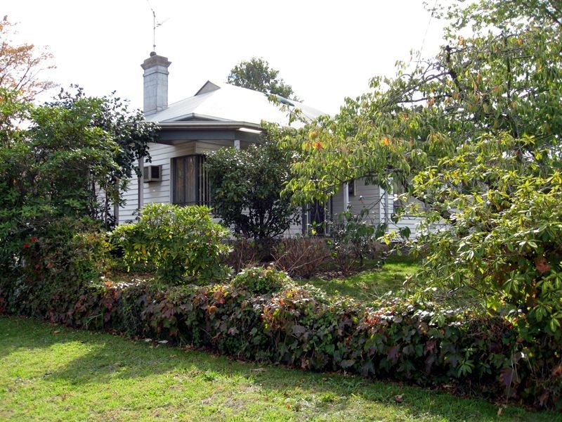 33 Garfield Road, Garfield VIC 3814