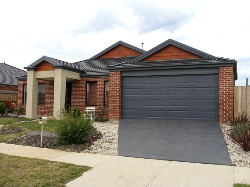 25 Amberley Drive, Pakenham VIC 3810
