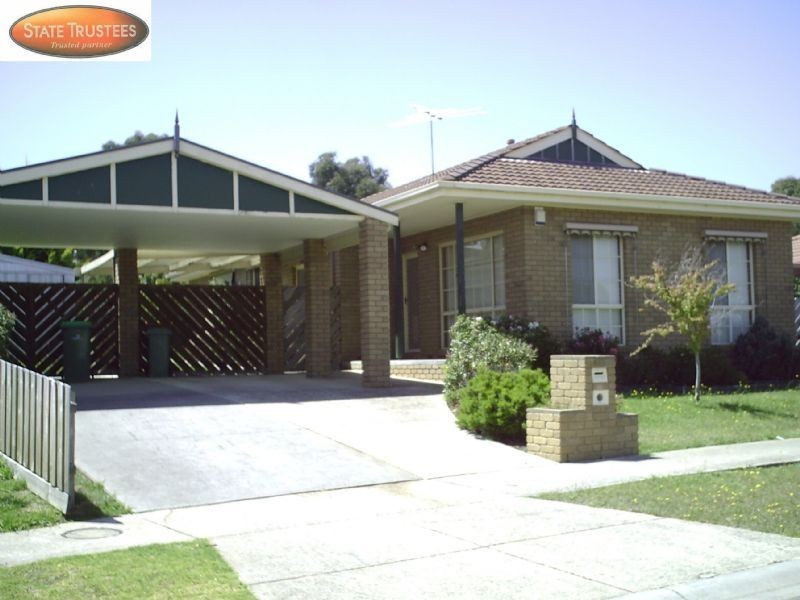 8 Rosetti Court, Pakenham VIC 3810