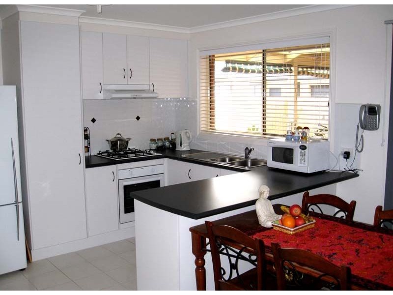 96 Sandalwood Drive, Pakenham VIC 3810