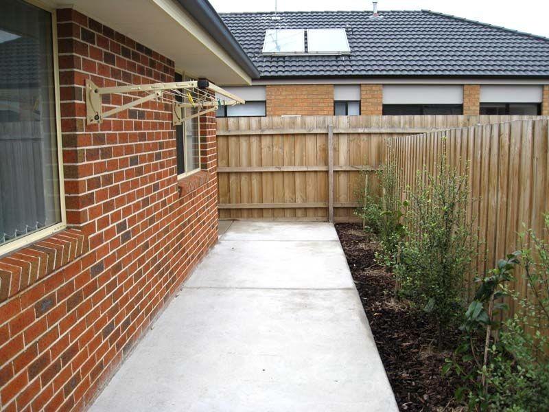 96 Sandalwood Drive, Pakenham VIC 3810