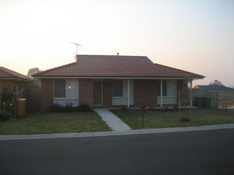 47 Tuscany Rise, Pakenham VIC 3810