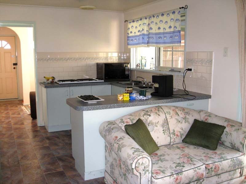 52 Smethurst Avenue, Pakenham VIC 3810