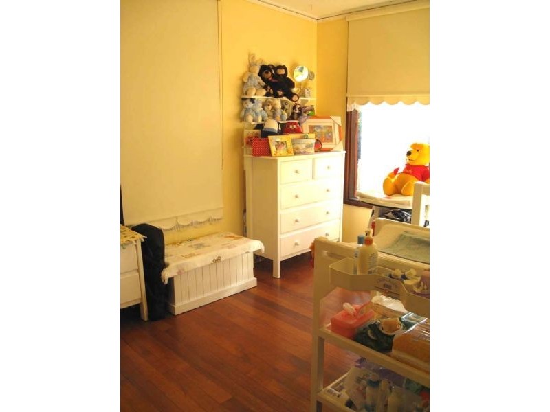 8 Railway Aveue, Tynong VIC 3813