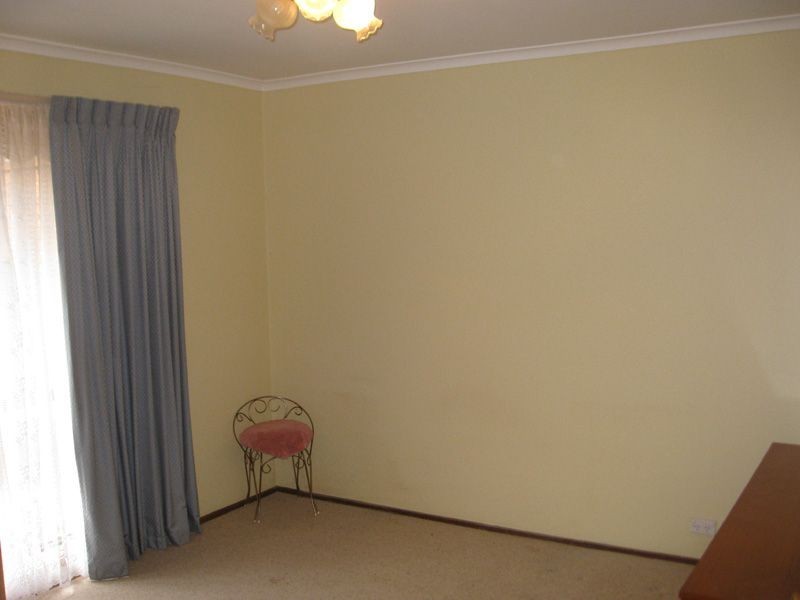 Unit 4, 3 Jamieson Street, Pakenham VIC 3810