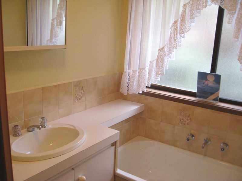 Unit 4, 3 Jamieson Street, Pakenham VIC 3810