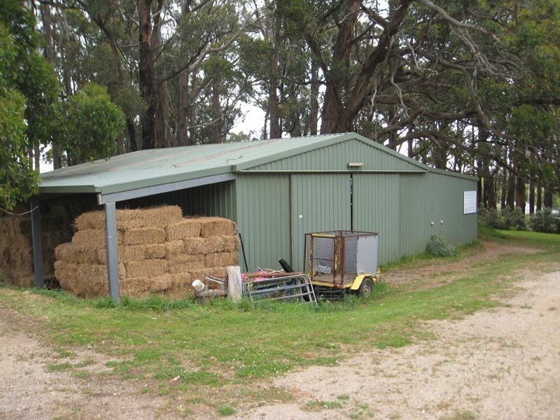 44 Bayard Drive, Pakenham Upper VIC 3810