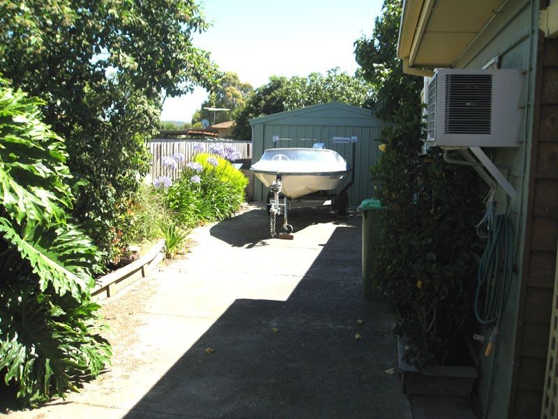 52 Cameron Way, Pakenham VIC 3810