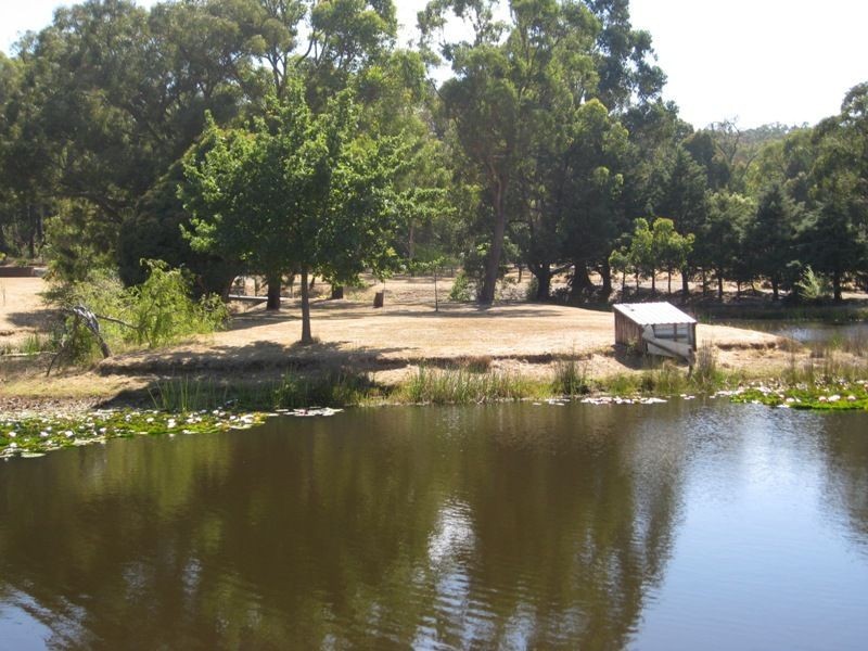 235 Thewlis Road, Pakenham VIC 3810