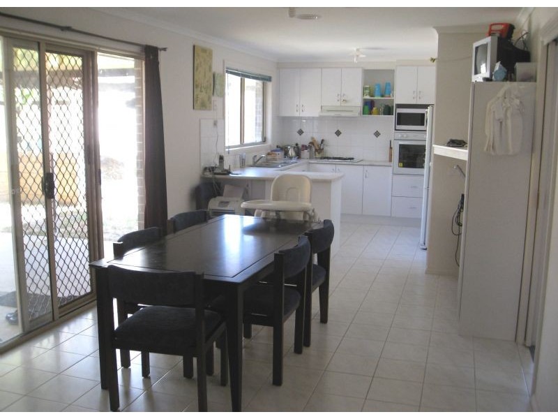 16 Luca Place, Pakenham VIC 3810