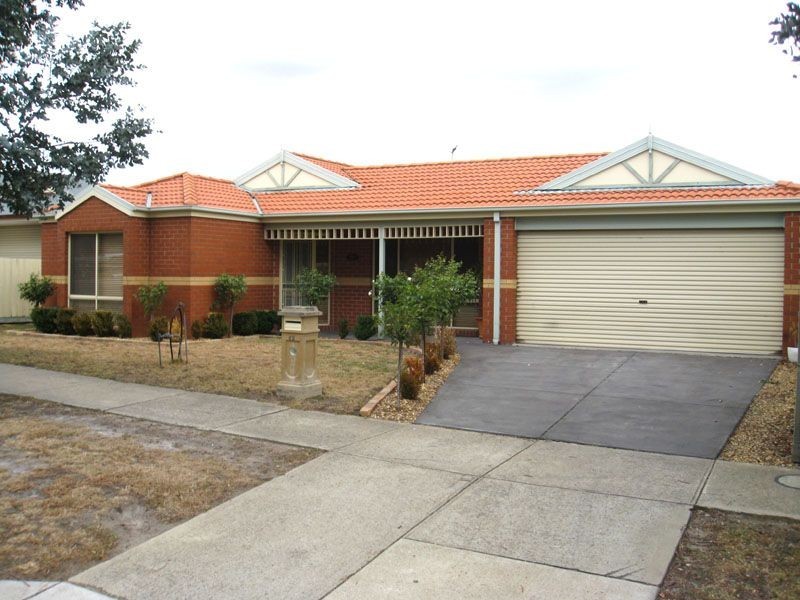 62 Leigh Drive, Pakenham VIC 3810