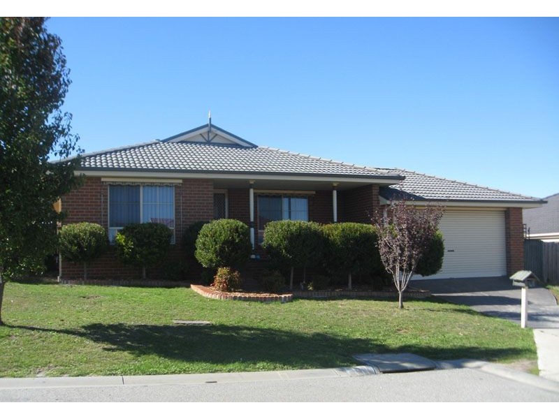 12 Jarrah Court, Pakenham VIC 3810