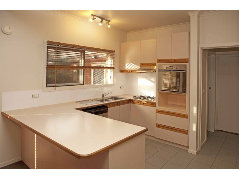 1/104 Mount Dandenong Road, Ringwood East VIC 3135