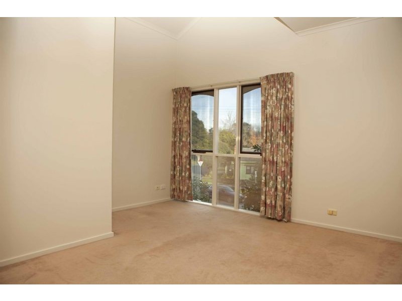 1/104 Mount Dandenong Road, Ringwood East VIC 3135