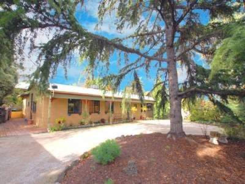 299 Dorset Road, Croydon VIC 3136