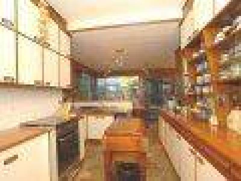 299 Dorset Road, Croydon VIC 3136