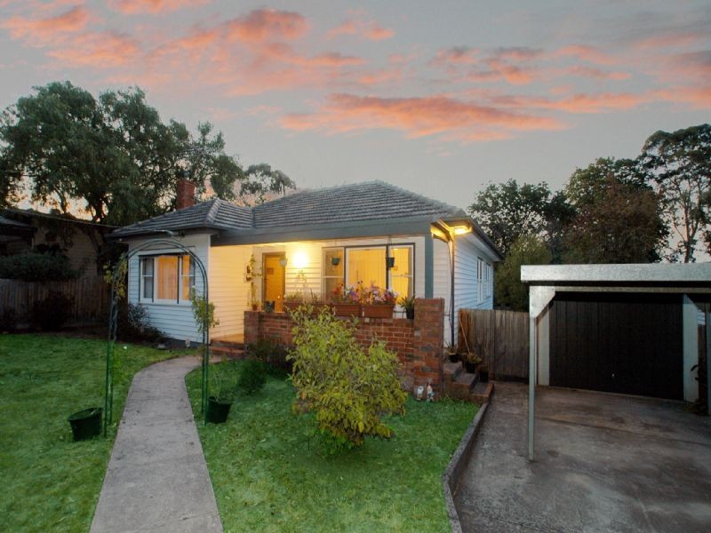 26 Viviani Crescent, Heathmont VIC 3135