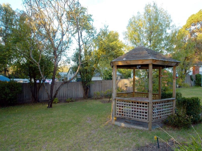 26 Viviani Crescent, Heathmont VIC 3135