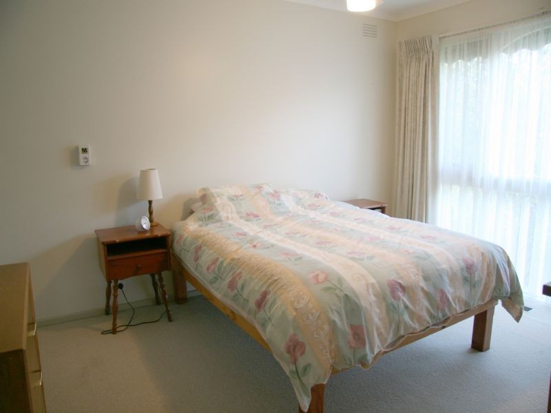 9 Stonington Place, Ringwood North VIC 3134