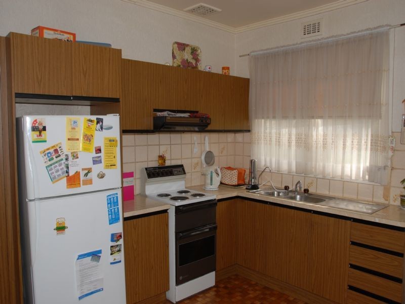 14 Reynolds Avenue, Ringwood VIC 3134