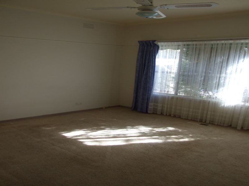 1 Heatherbrae Avenue, Ringwood VIC 3134