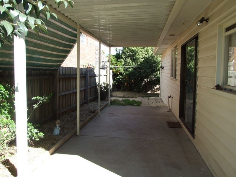 1 Heatherbrae Avenue, Ringwood VIC 3134