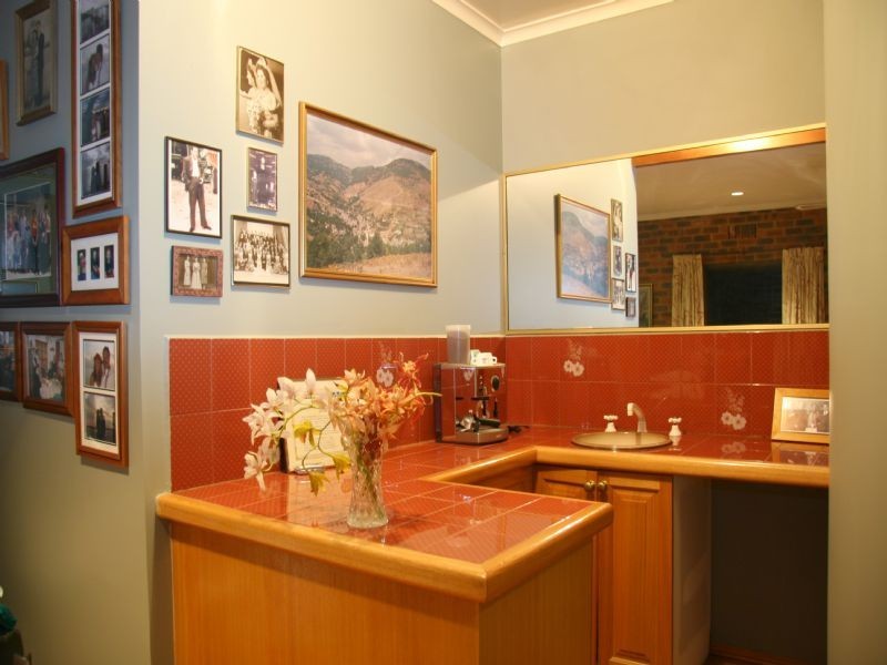 10 Stonington Place, Ringwood North VIC 3134