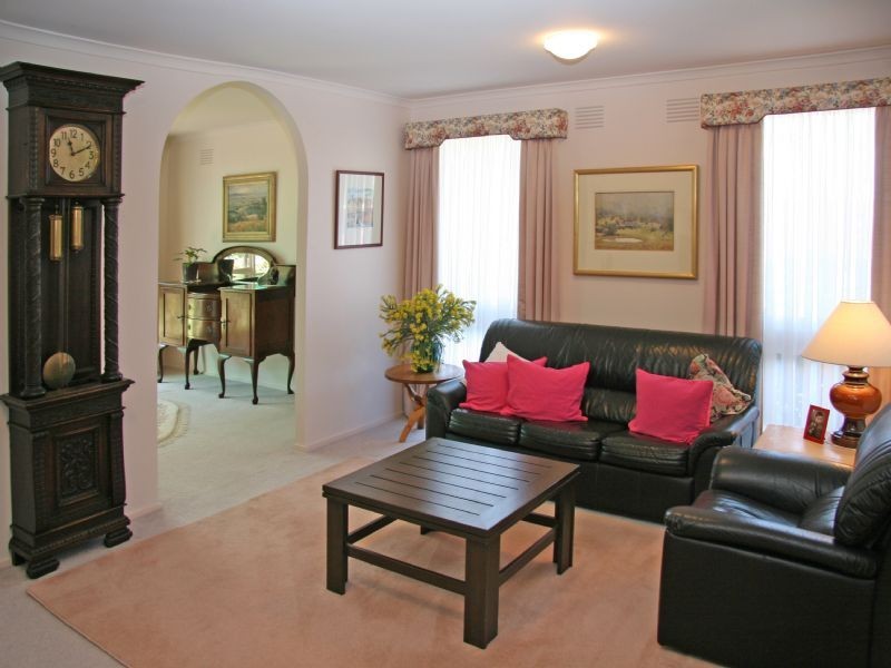 44 Holyrood Crescent, Ringwood VIC 3134