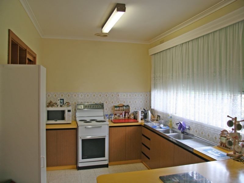21 Morcom Avenue, Ringwood East VIC 3135