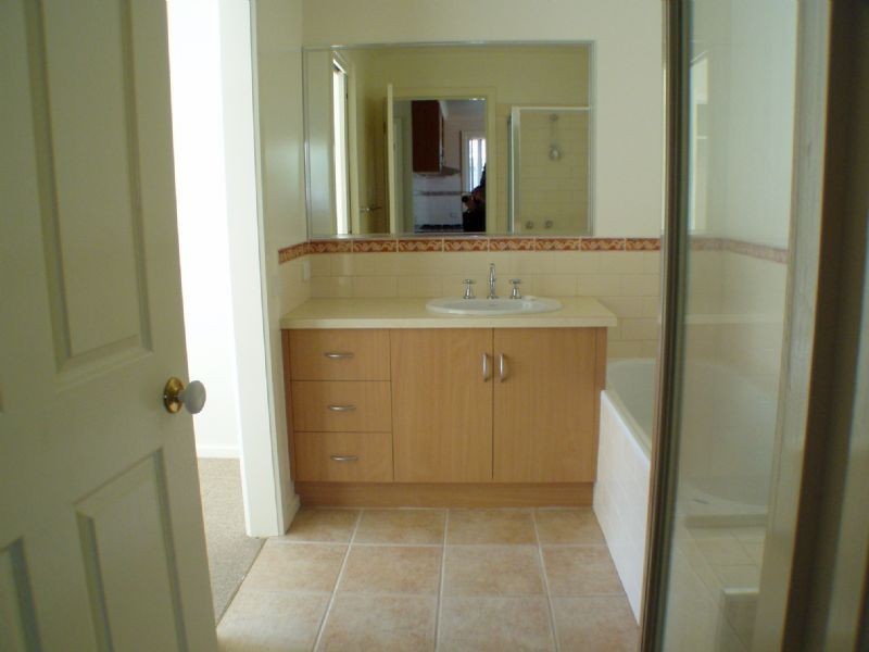 3/32 Pitt Street, Ringwood VIC 3134