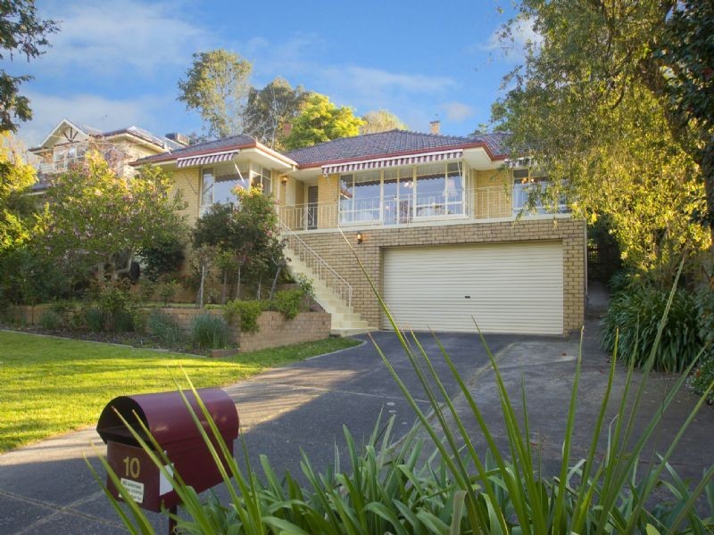 10 Vasey Concourse, Ringwood East VIC 3135