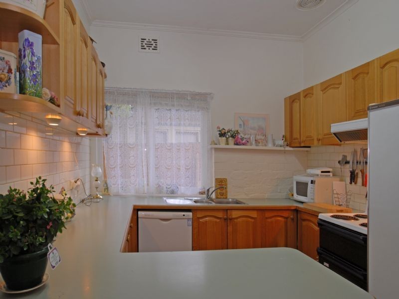 48 Old Lilydale Road, Ringwood East VIC 3135