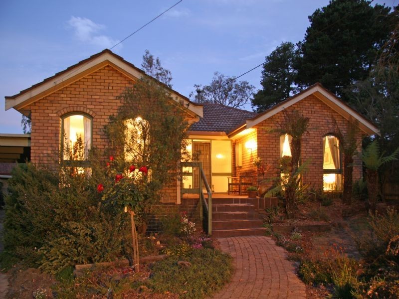 51 Bronhill Road, Ringwood East VIC 3135