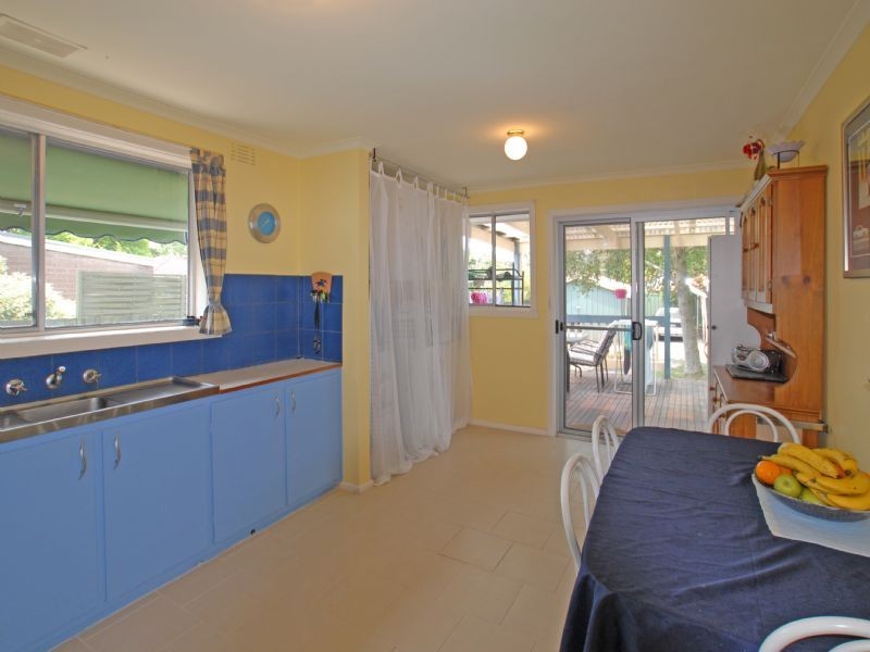 13 Langley Street, Ringwood East VIC 3135