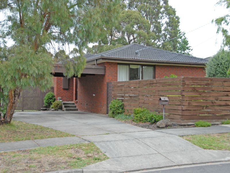 4 Lucania Close, Ringwood East VIC 3135