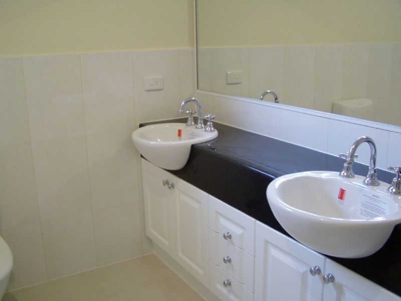 2/8 Best Street, Ringwood VIC 3134