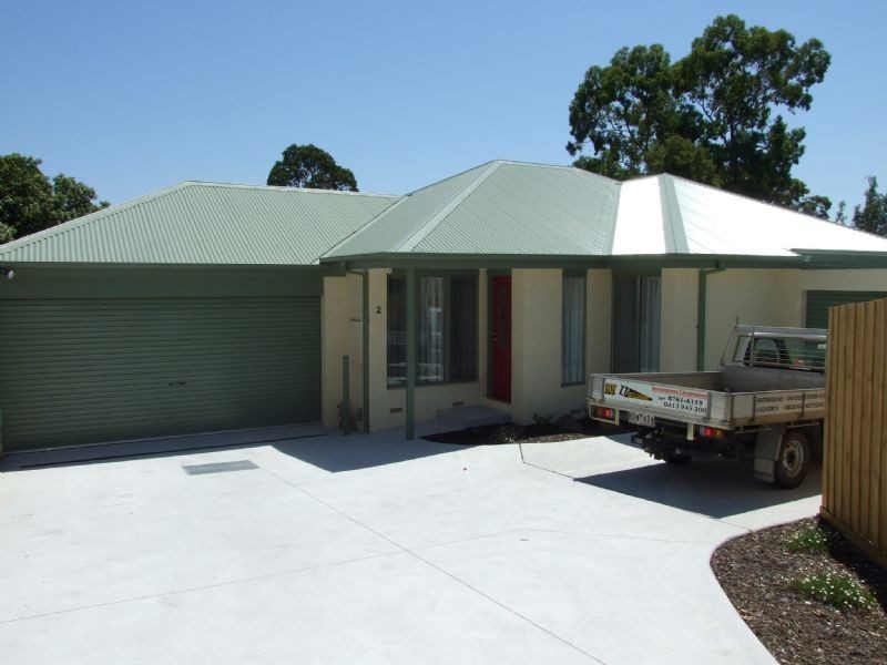 2/83 Hull Road, Croydon VIC 3136