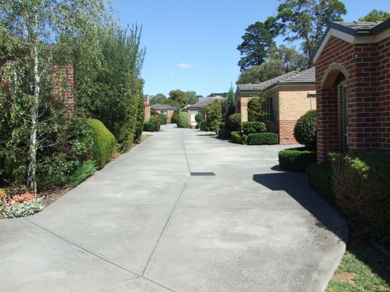 3/50 Lusher Road, Croydon VIC 3136