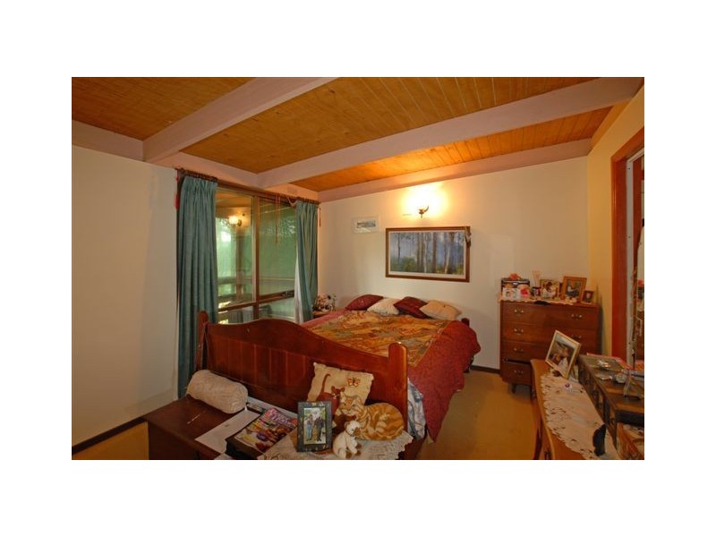 10 Oak Grove, Mount Evelyn VIC 3796